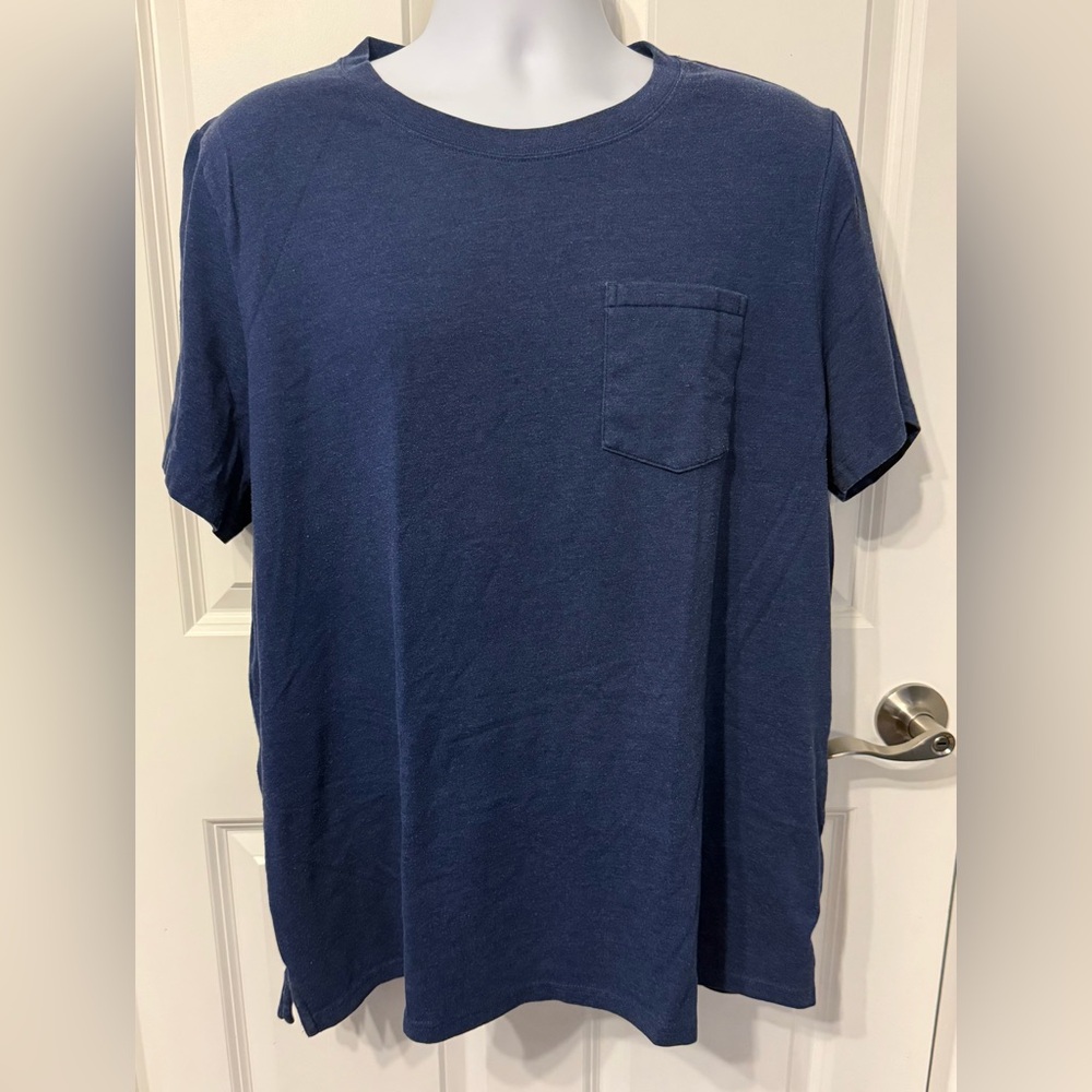 Classic Navy Women's Short Sleeve Tee